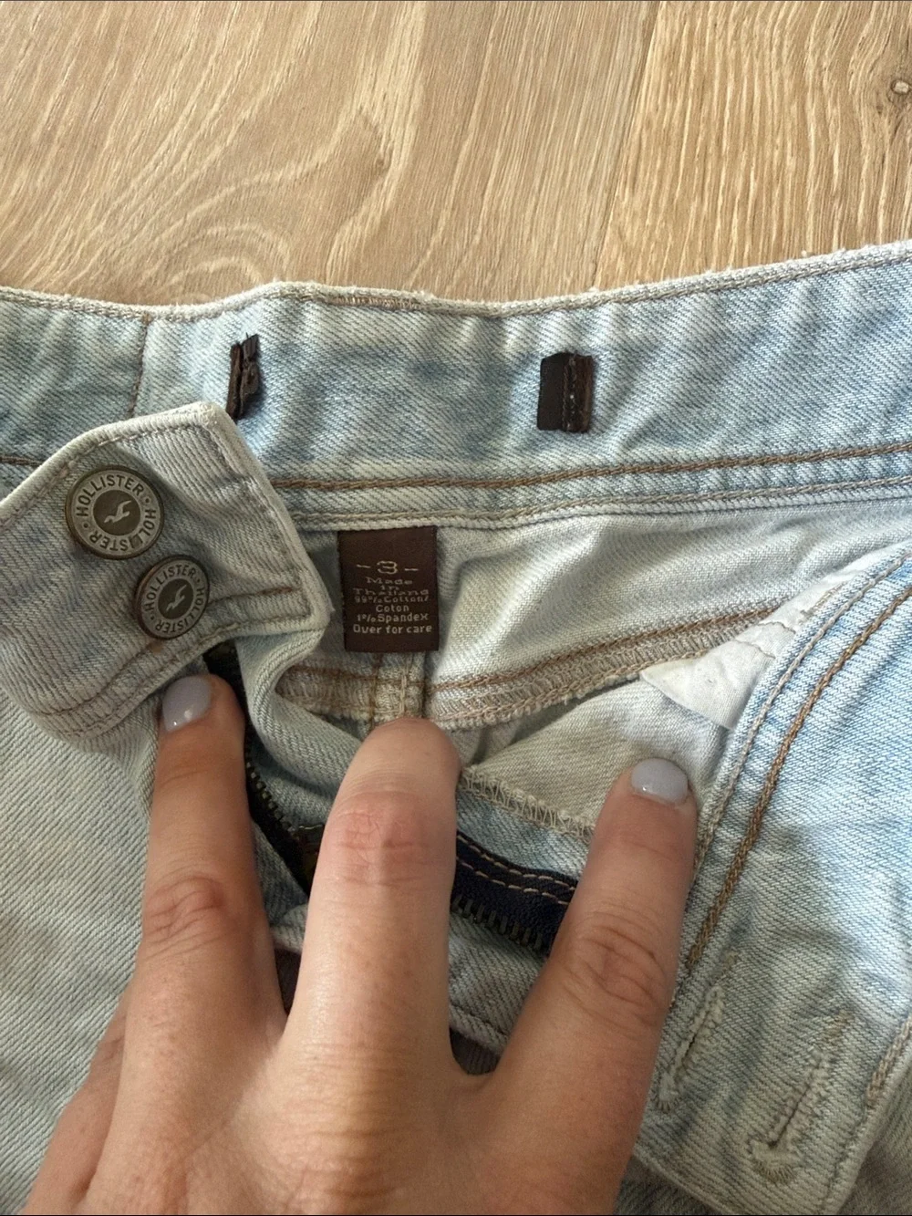 Hollister casual low